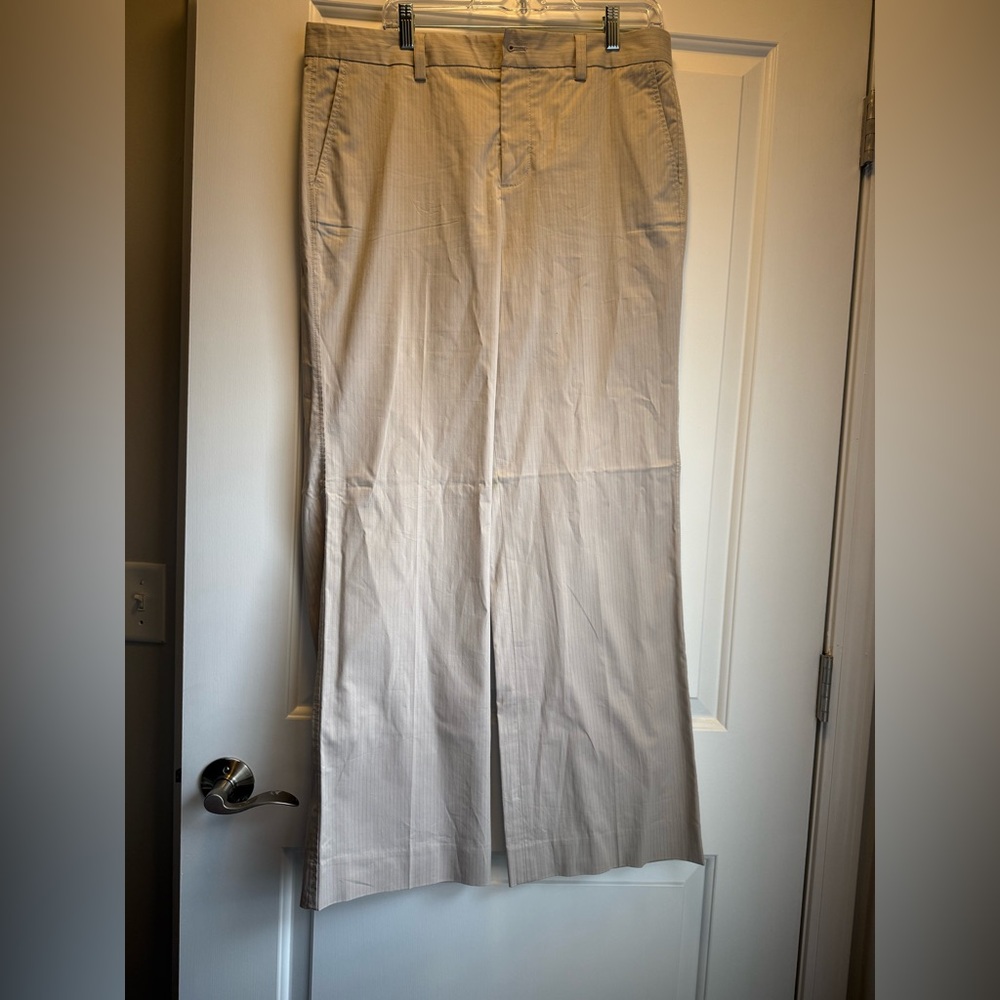 GAP Men's Light Tan Dress Pants